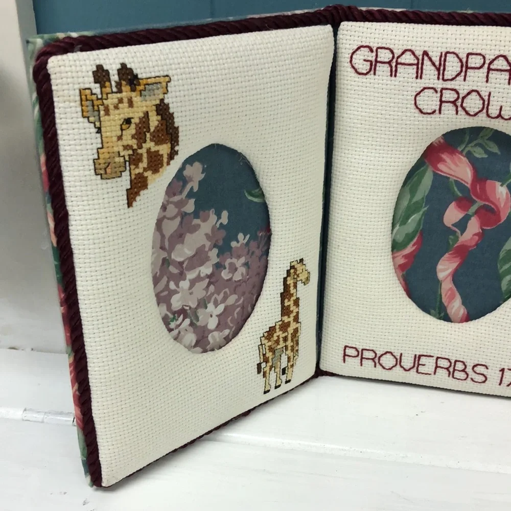 Handmade Cross Stitch picture frame‎ Grandparents Crowns Proverbs 17:6 giraffes